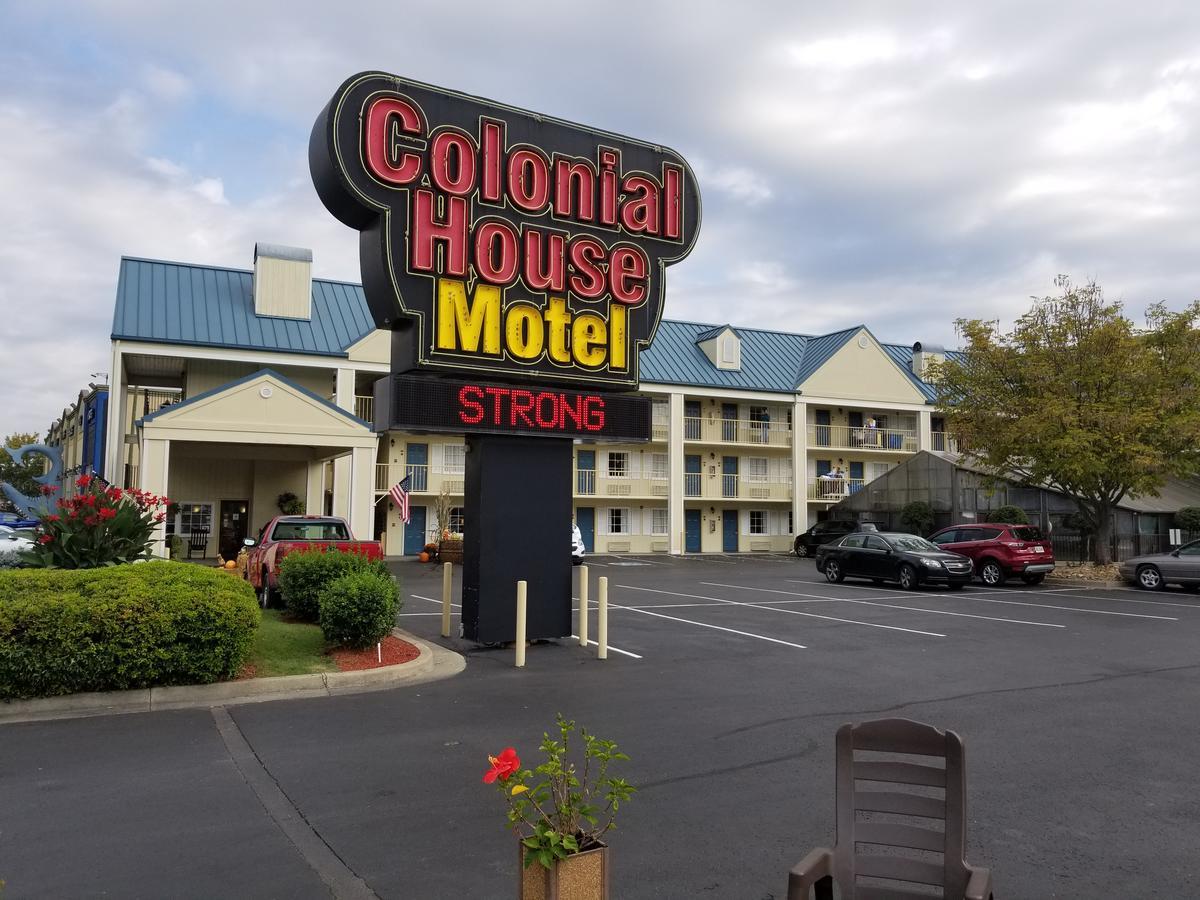 Colonial House Motel 비둘기 포지 외부 사진