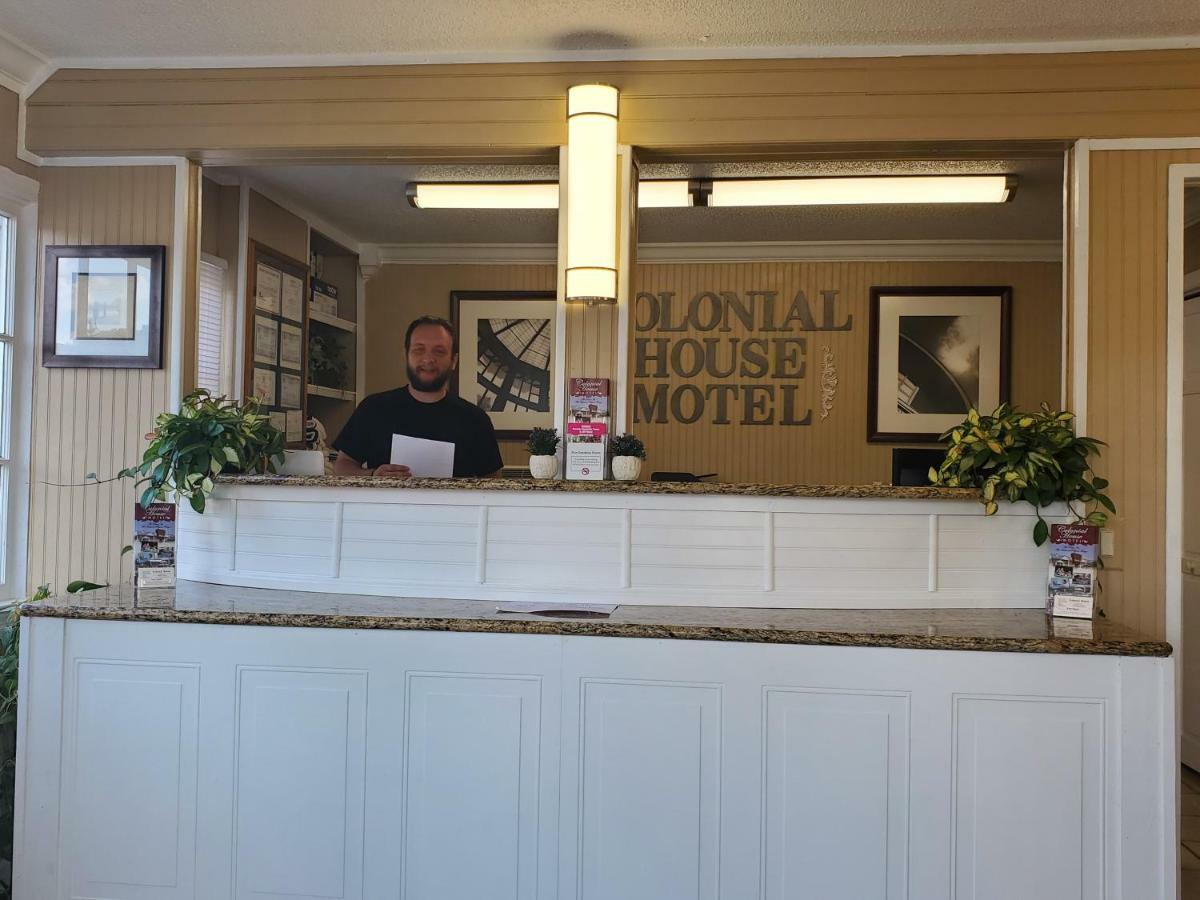 Colonial House Motel 비둘기 포지 외부 사진